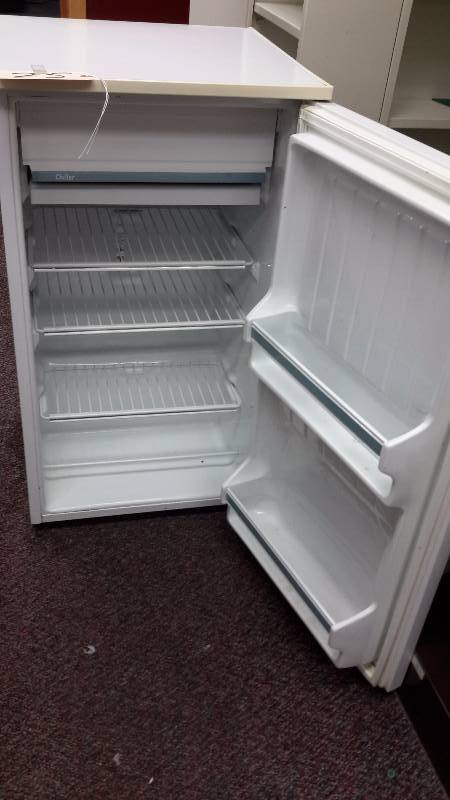 GE, Undercounter refrigerator Freezer.. Tested and Works