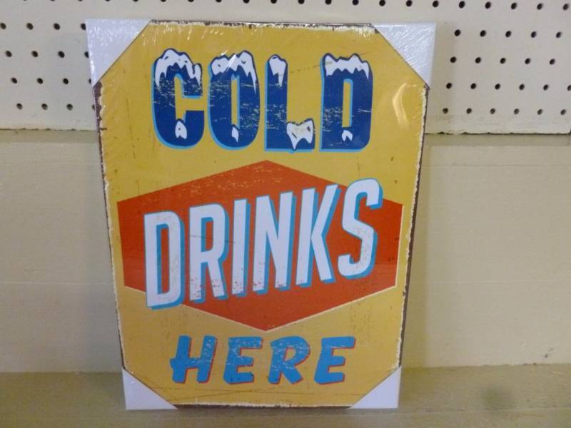 lot 35 image: Sign