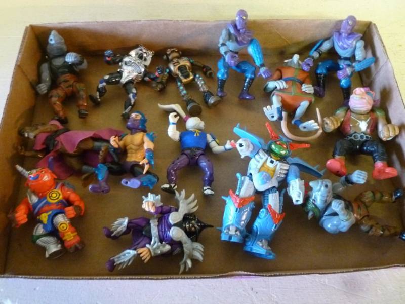 lot 44 image: Toy Figurines