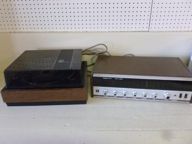 lot 92 image: Vintage Stereo