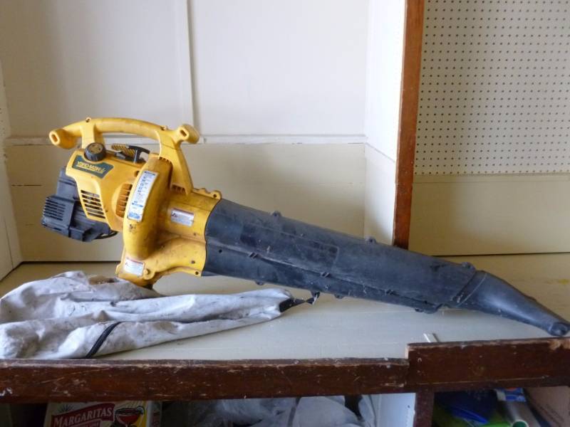lot 106 image: Mulching Vacuum