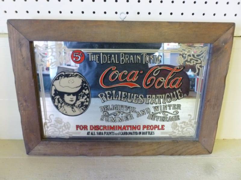 lot 108 image: Coca-Cola Collectible