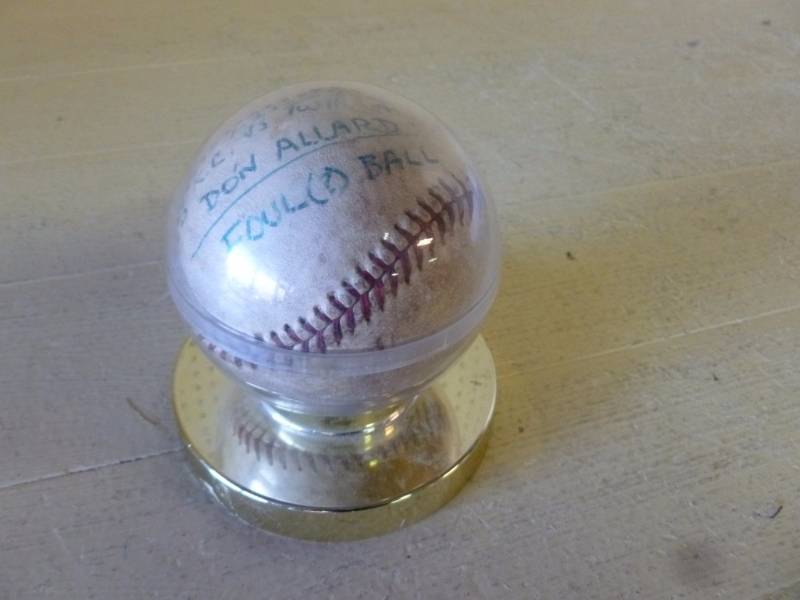 lot 123 image: Collector Baseball