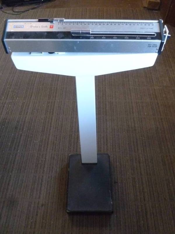 lot 150 image: Doctors Scale