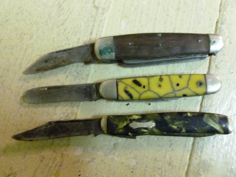 lot 186 image: Vintage Pocket Knives