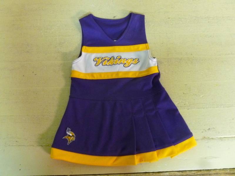 lot 189 image: Minnesota Vikings Collectible