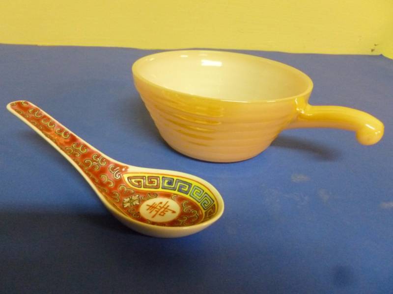 lot 191 image: Vintage Fireking