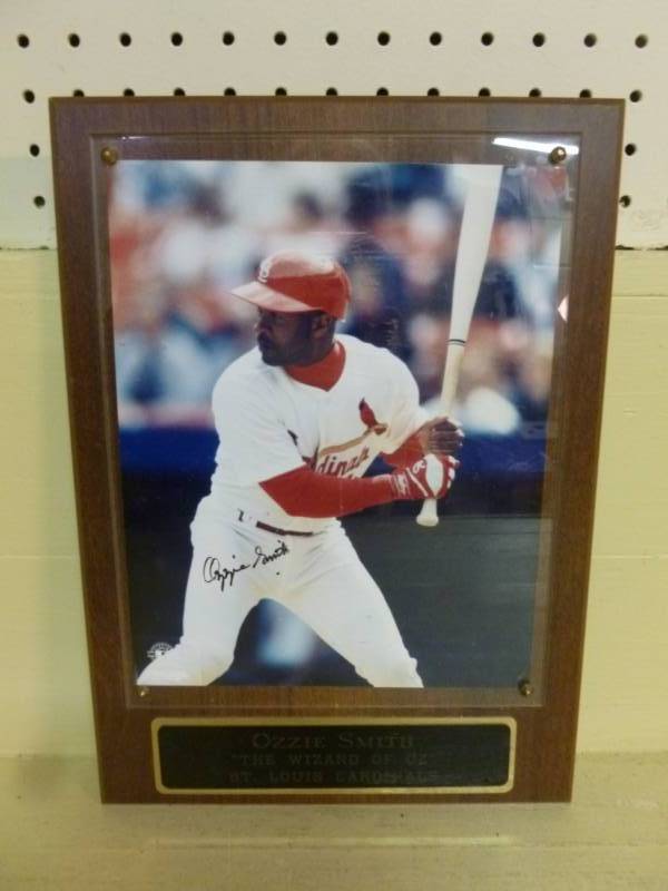 lot 200 image: Collectible