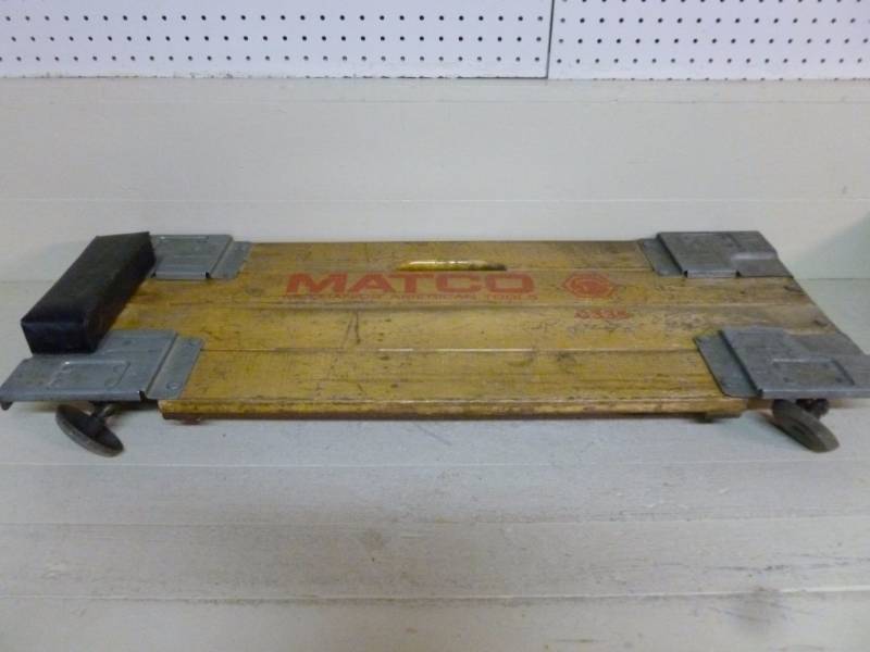 lot 216 image: Matco Tools