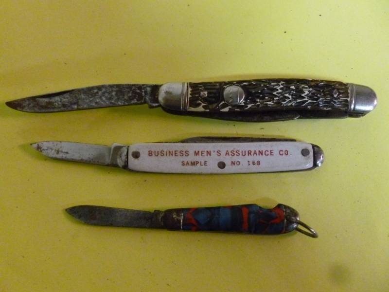 lot 248 image: Vintage Pocket Knives