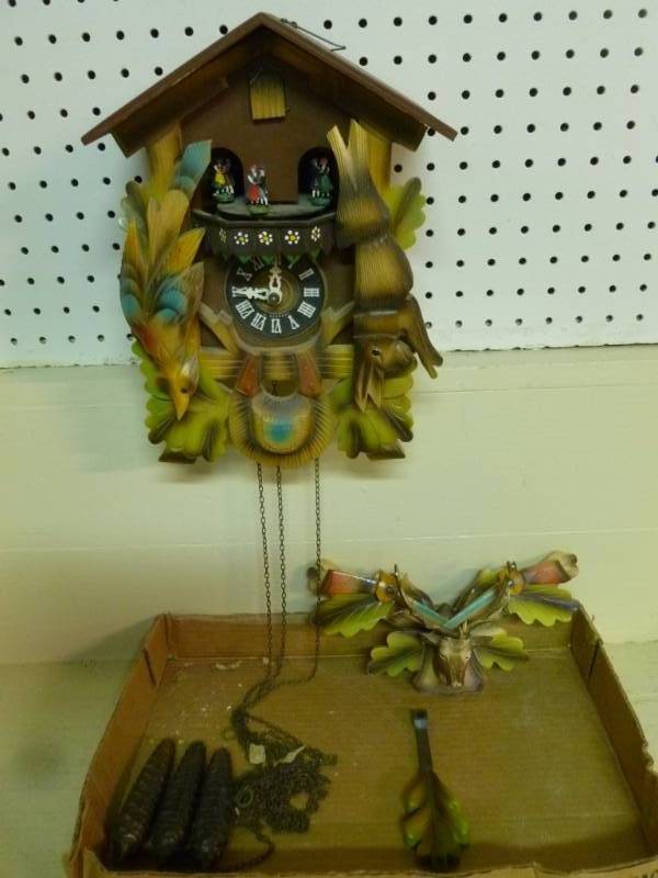 lot 255 image: Coo Coo Clock