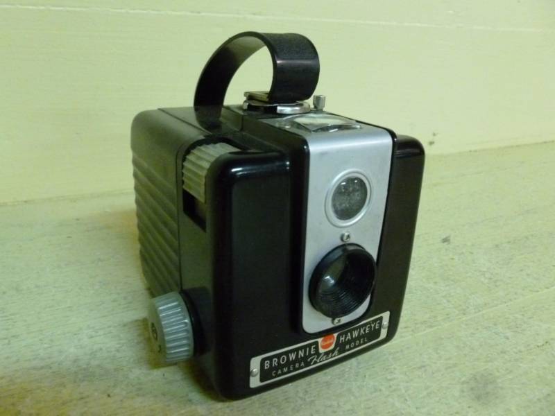 lot 263 image: Vintage Camera