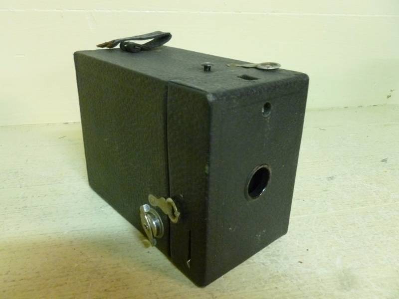 lot 264 image: Vintage Camera
