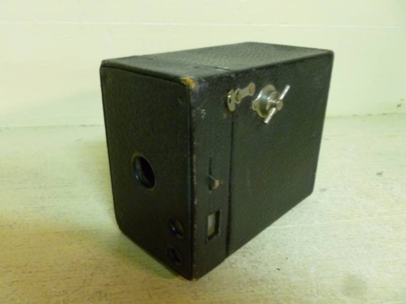 lot 265 image: Vintage Camera