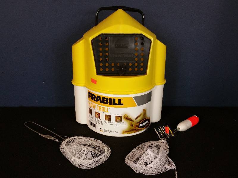 lot 180 image: Frabill Flow Troll Minnow Bucket
