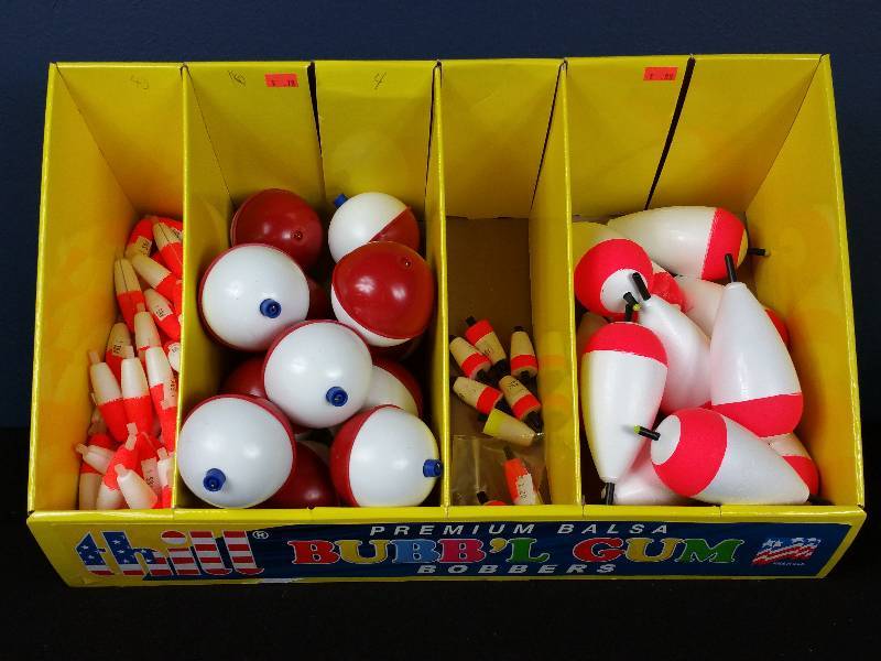 lot 230 image: Group of (40) Variety Bobbers