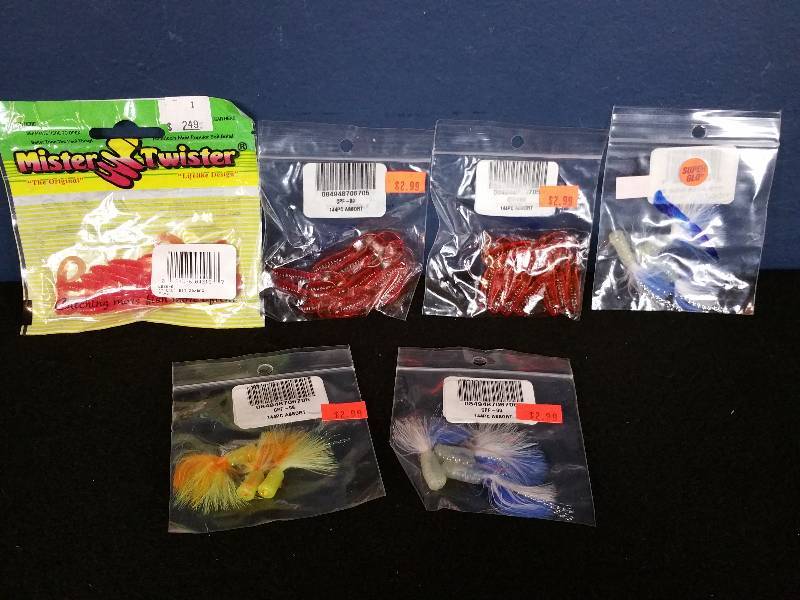 lot 261 image: Group of (6) Packages of Soft Baits