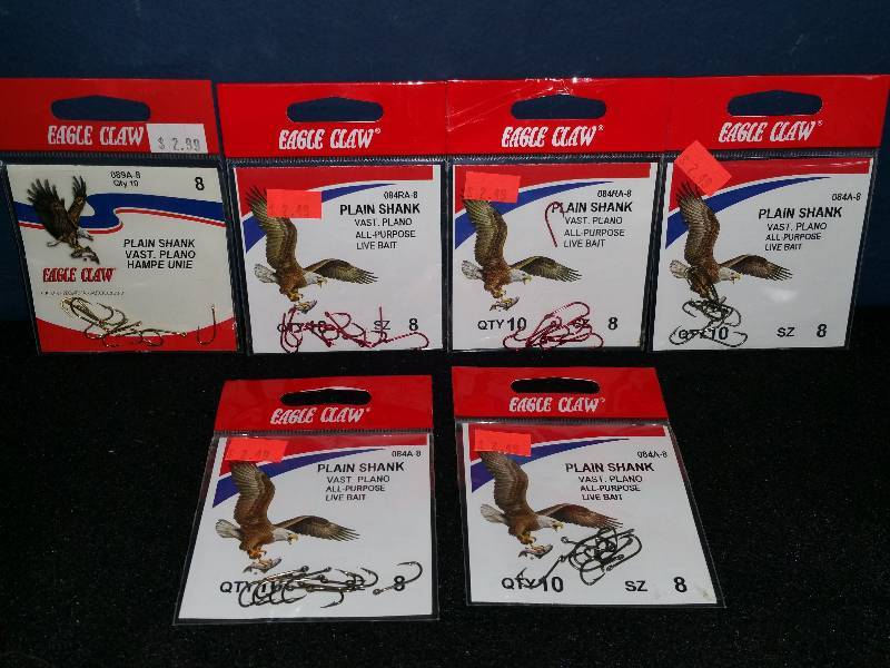 lot 268 image: Eagle Claw #8 Hooks