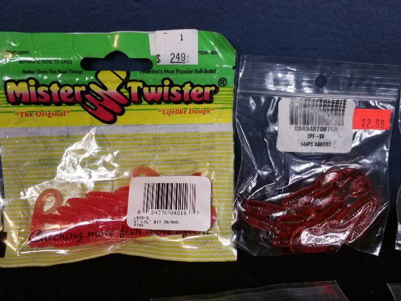 lot 262 image: Group of (6) Packages of Soft Baits