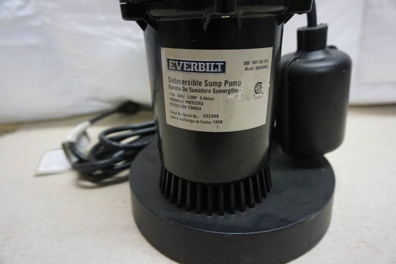 lot 34 image: Everbuilt Model SBA05BC 12 hp Submersible Sump Pump