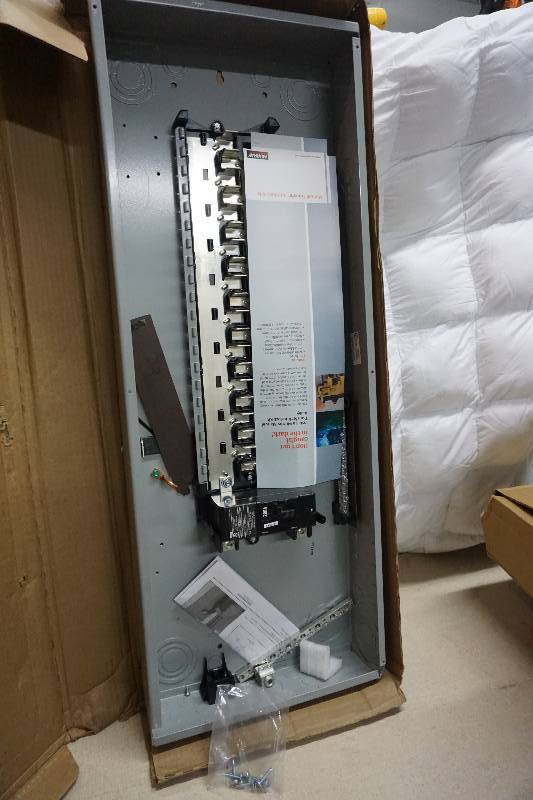 lot 8 image: Murray Model LC4040B1200 200 Amp 40-Space 40-Circuit Main Breaker Load Center