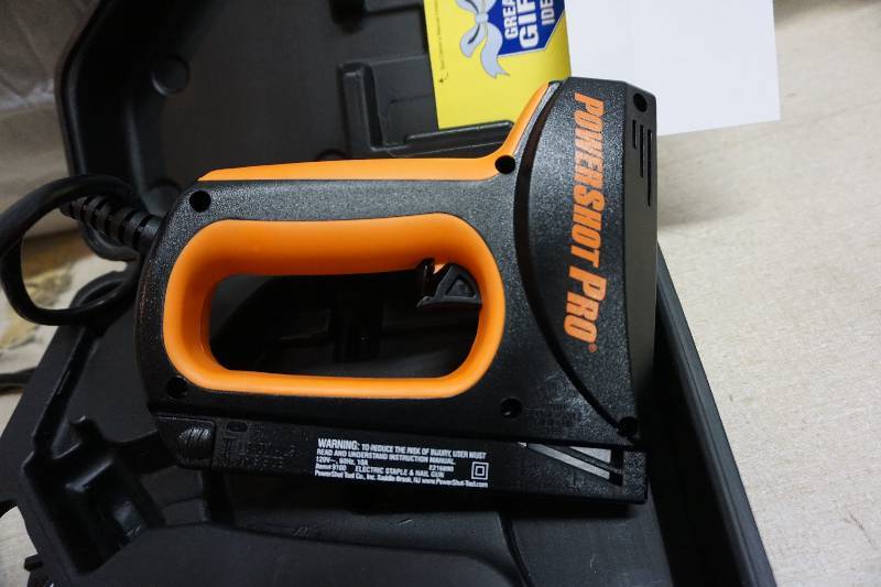 lot 43 image: Power Shot Pro Heavy Duty Electric Staple Gun With Case