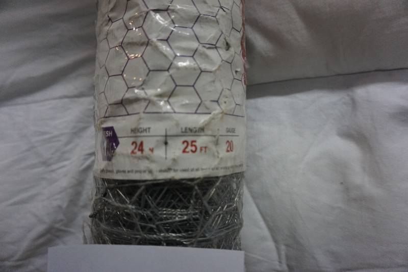 lot 90 image: Yard Works Galvanized PoultryMesh Fencing