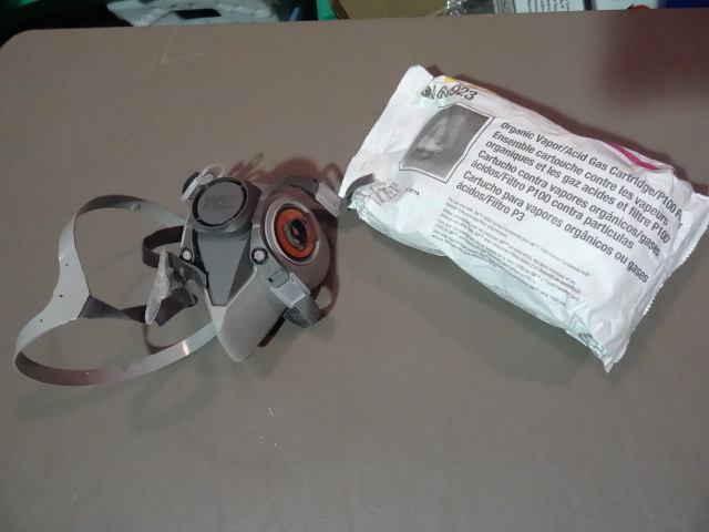 NEW 3M Organic Vapor Acid Gas Respirator Mask, open box