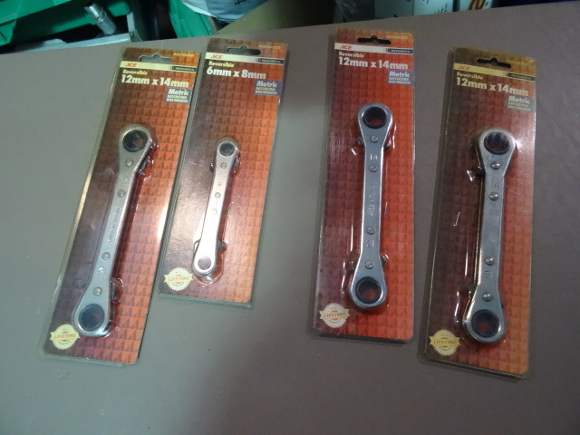NEW Qty 4 Reversable Ratcheting Box Wrench