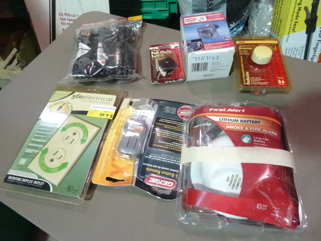 NEW Electrical Lot incl. 3 x Extension Cords 6 ft, Genie Garage Door Remote, 180 Degree Wireless Motion Sensor, Smoke Detector and more
