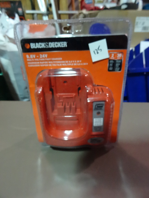 NEW Black and Decker Firestorm 1 hr Quick Charger 9.6-24 volt PN BDCCN24 Open Package Not Tested