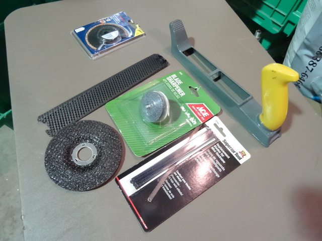 NEW Tool Lot incl. Blade Sharpener, Rasp, Cutoff Wheel and Mini nHacksaw Replacement Blades