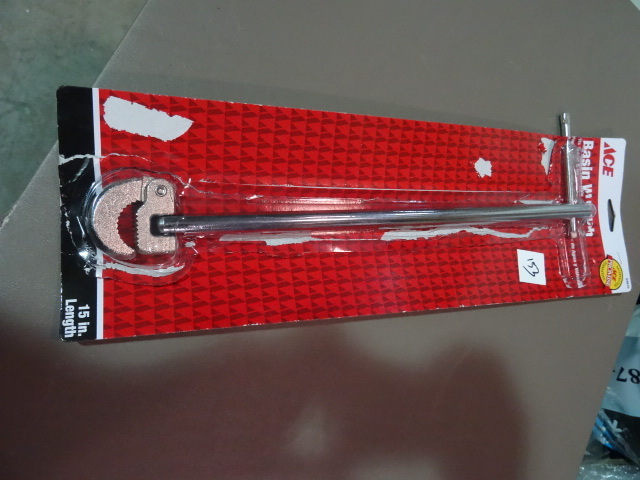NEW 15 in Basin Wrench