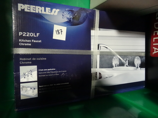 NEW Peerless Chrome Kitchen Faucet pn P220LF