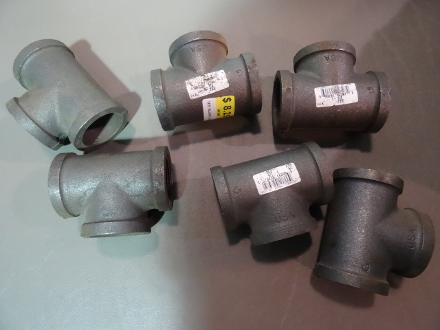 NEW Qty 6 Black Pipe Tee Connector 1.25 in