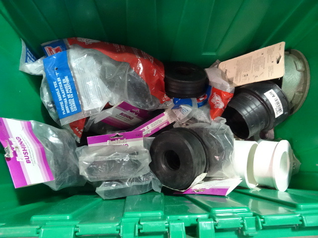 NEW LARGE PLUMBING LOT incl. Bushings, Adapters, Saddle TEE and So Much More GREEN BIN NOT INCLUDED
