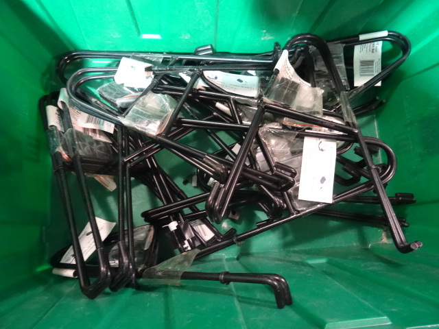 NEW Approx Qty 15 Sets Rail Rocket ToolLess Railing Mount for Flower Boxes. Fits Most 1.25 � 1.5 in Square Pickets. Holds 70 lbs Per Set GREEN BIN NOT INCLUDED