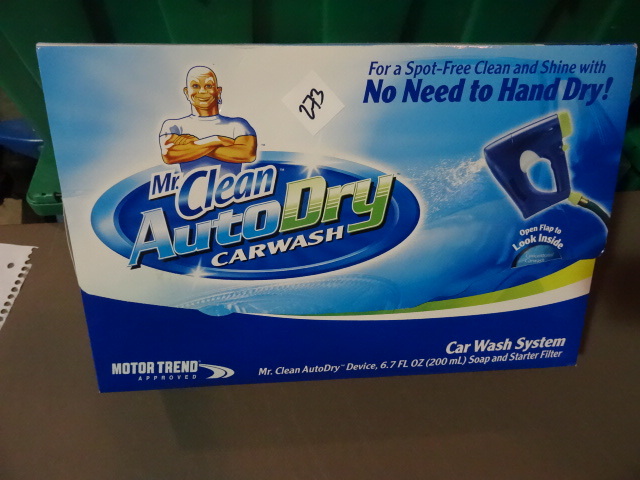 NEW Mr Clean AutoDry Car Wash System ncludes water filter to eliminate hard water spots