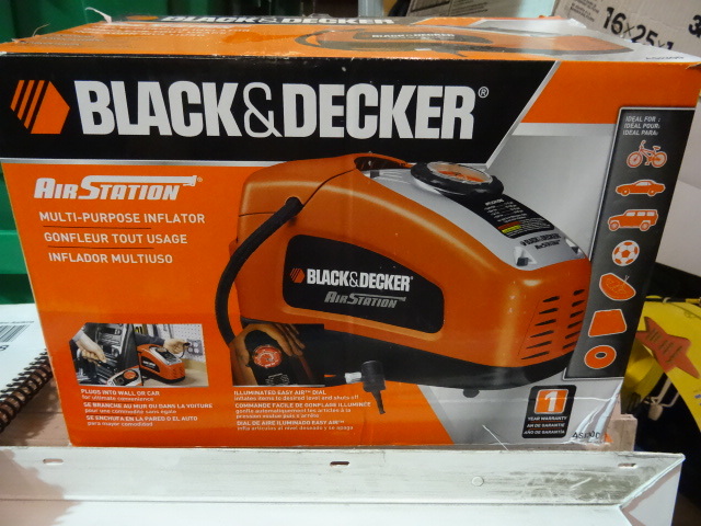 NEW Black and Decker Air Station Multi purpoose Inflatore pn ASI300