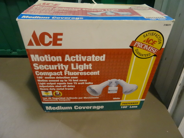 NEW ACE Motion Activated Security Light 180 degree lens White pn 3196375