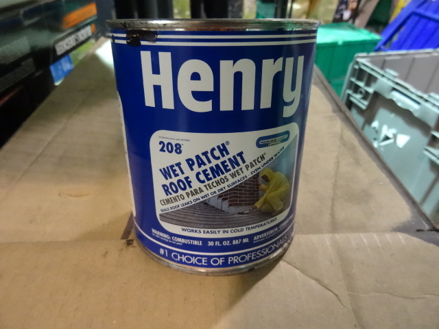 NEW  Qty 12 Cans Henry 208 Wet Roof Patch Roof Cement