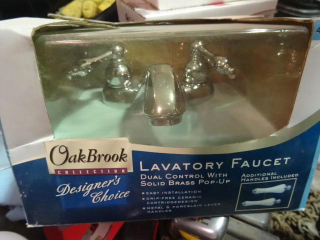 NEW Oakbrook Dual Handle Chrome Bathroom Faucet with Solid Brass PopUp Drain 4171963
