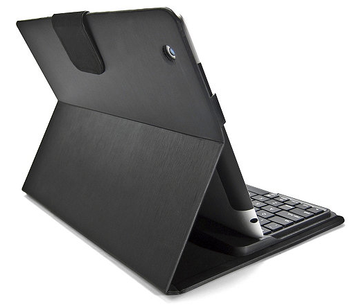 lot 37 image: iLuv Folio Case for iPad with Bluetooth Keyboard