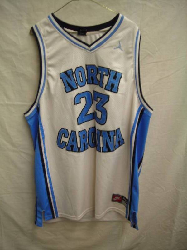 lot 6 image: Team Basketball Jersey #23 Jordan North Carolina Size 54