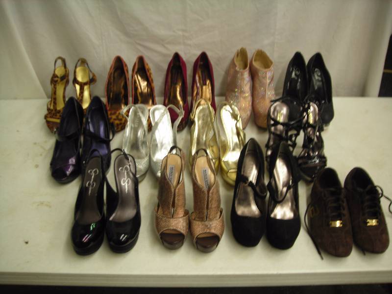 lot 20 image: 13 Pair High Heels Size 8-8 12