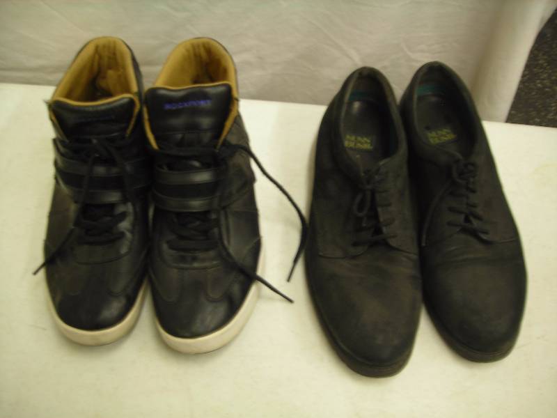 lot 26 image: Mens Nun Bush Black Dress Shoes Size 11 12