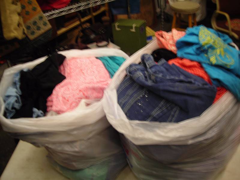 lot 47 image: 2-Large Bags Womens Clothing 1XL & 2XL