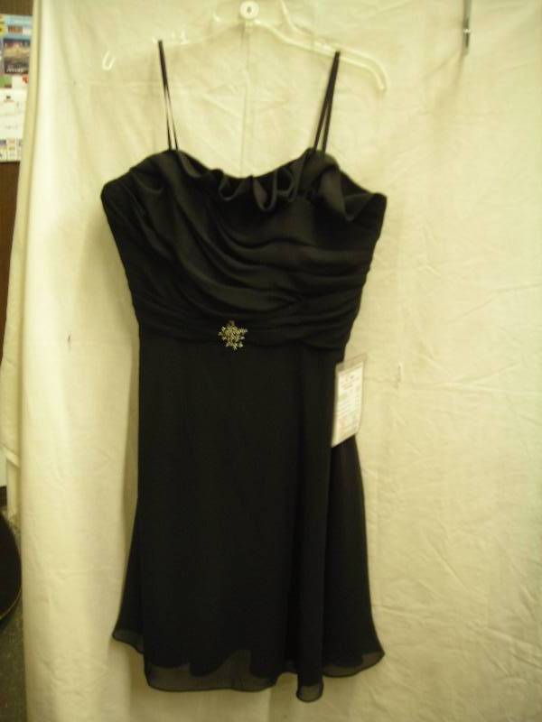 lot 49 image: Tea Length Dress 14