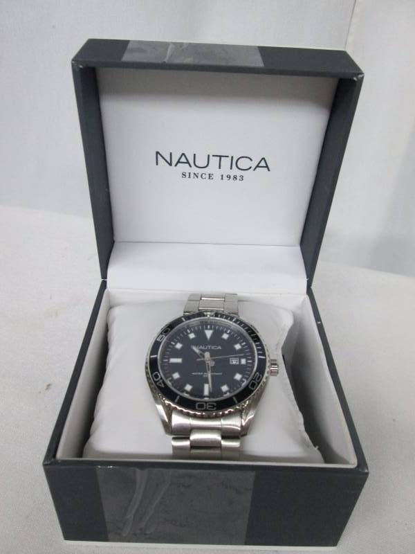 Nautica Mens Stainless Steel Watch