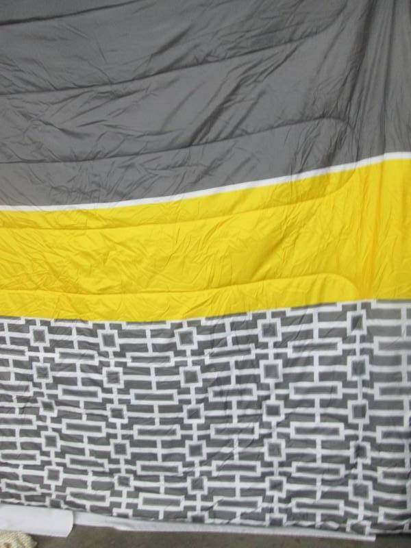 Alcove Sophie Comforter Set - Queen